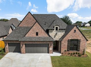 3913 S Dogwood St, Broken Arrow, OK 74011