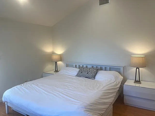 Peninsular Ave — Photo 2