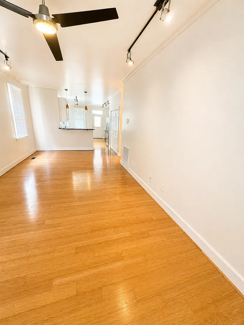 2 Bedroom, 2 Bath Condo In The Heart Of Manchester- Move In Special $1,000 Off The First Month's ... — Photo 3