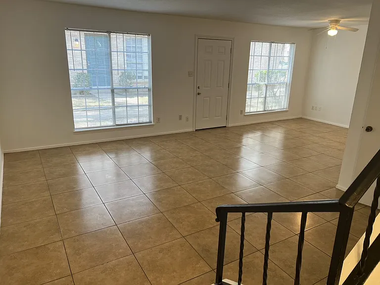 Pinewood Townhomes — Photo 13