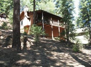 2314 Chicago Dr, Running Springs, CA 92382