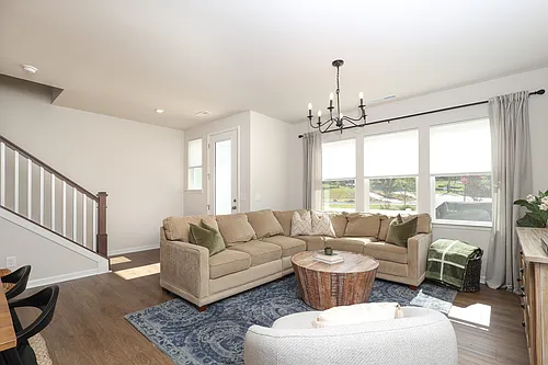 409 Dalby Aly Photo 1