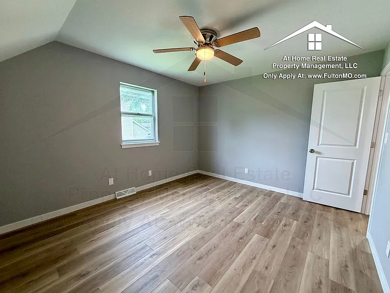2717 Mayflower Dr — Photo 34