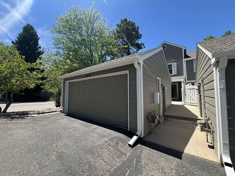 7052 E Briarwood Dr — Photo 39