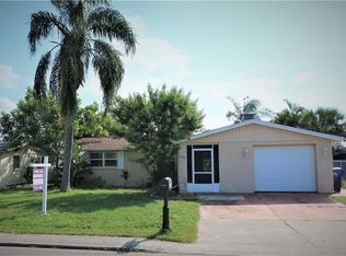 2304 Society Dr, Holiday, FL 34691