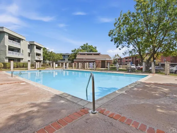 1040 E Washington Ave Unit 17, Escondido, CA 92025