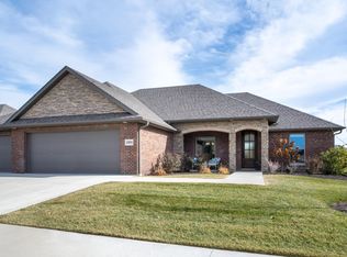 1004 Marcassin Dr, Columbia, MO 65201
