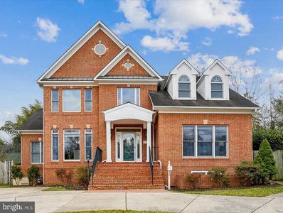 5704 Maiden Ln, Bethesda, MD, 20817