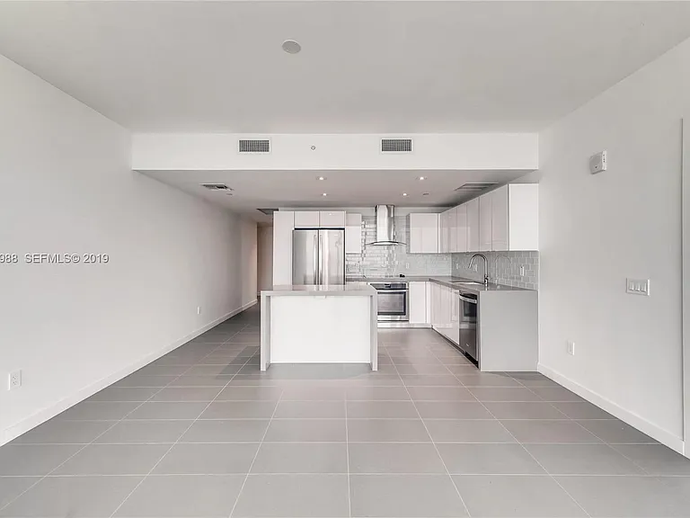 1600 NE 1st Ave #12F — Photo 2