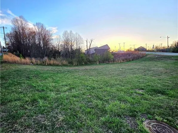 2nd St, North Wilkesboro, NC 28659