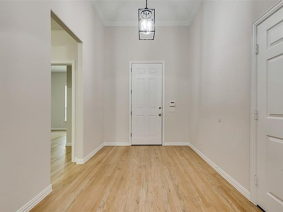 2nd image of 7805 Harvest Hill Ln