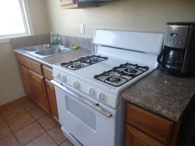 5809 Lindo Paseo #4 — Photo 7