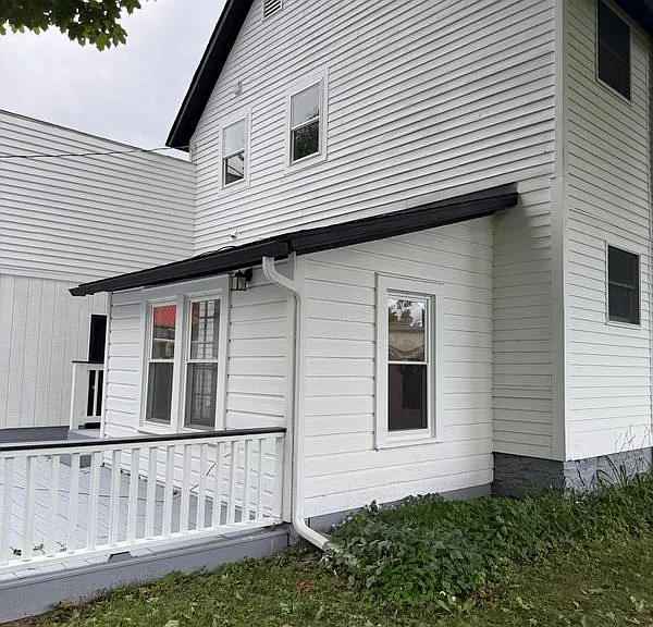 35 Elm St — Photo 4