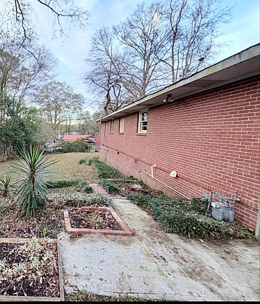2nd image of 4222 Yates Dr