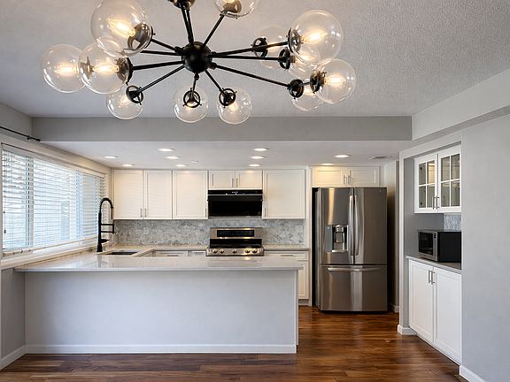 5th image of 7049 Banff Springs Ct