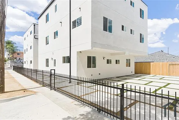 2843 Folsom St #1 — Photo 30
