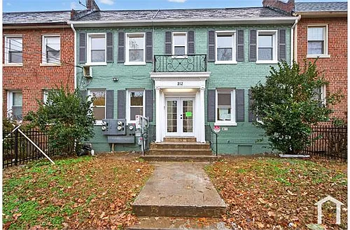212 36th St NE #1 Photo 1