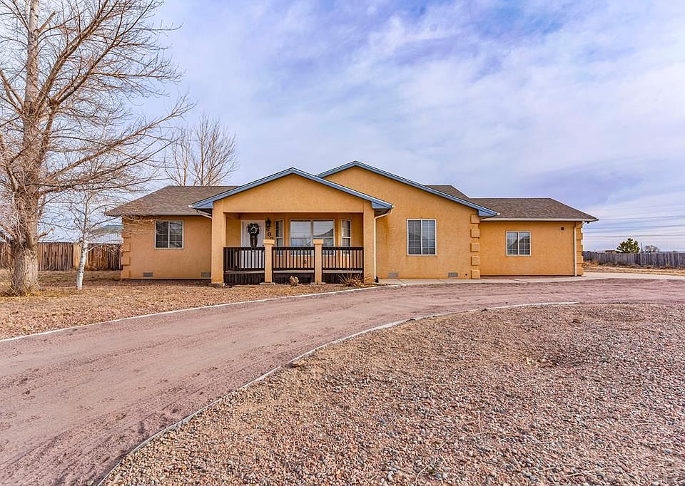 1st image of 682 N Mancos Dr