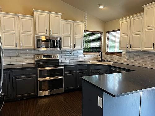 2nd image of 9098 Trailhead Ln