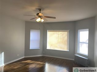 2510 E 76th St, Chicago, IL 60649