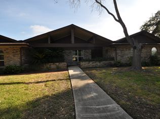 6007 Windbluff Dr, Windcrest, TX 78239