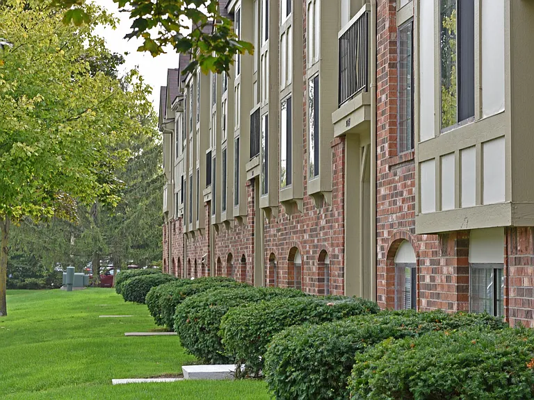 Stone Ridge Apartments — Photo 16