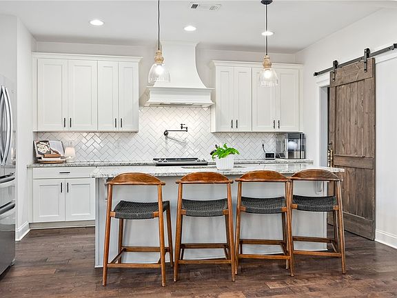 5th image of 1710 Woodsome Cir
