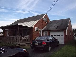 2nd image of 16 Lyons Ct