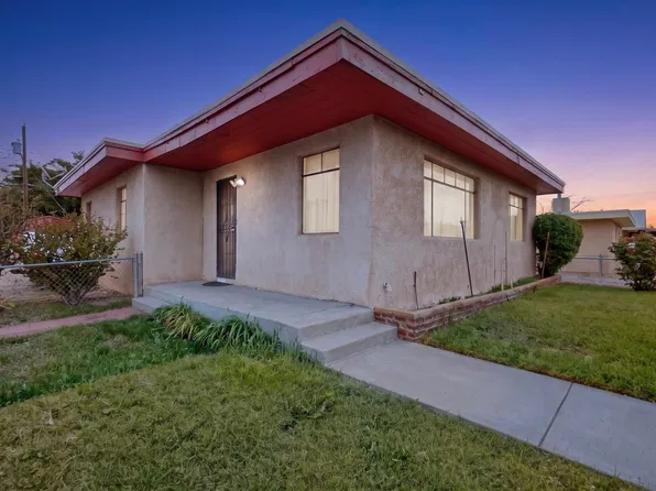 212 Vermont St NE, Albuquerque, NM 87108