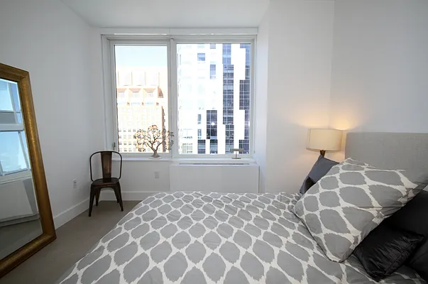 Rented by Red Apple Group | media 30