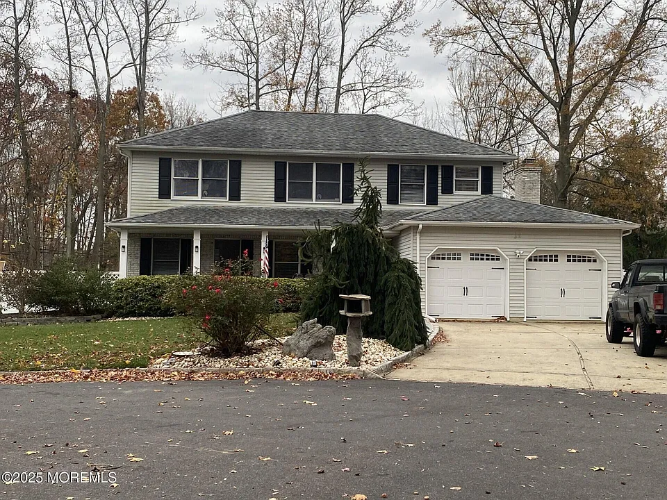 11 Walnut Ct