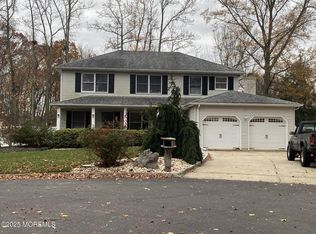 11 Walnut Ct, Old Bridge, NJ 08857
