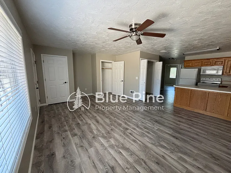 139 Stockham Blvd #2 — Photo 2