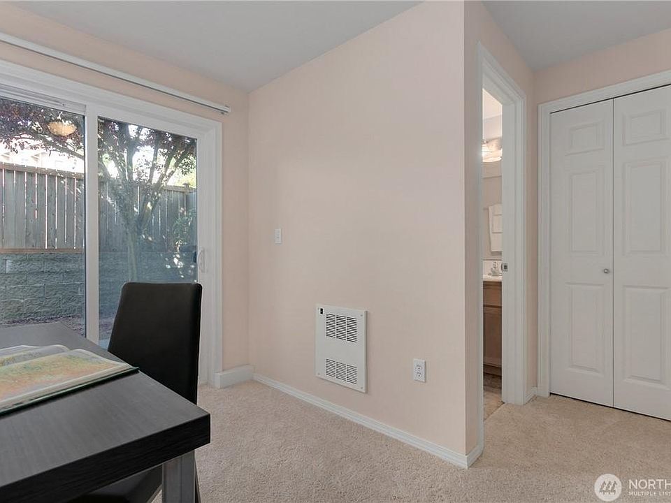 Closet + 3/4 bathroom and sliding door to the yard.