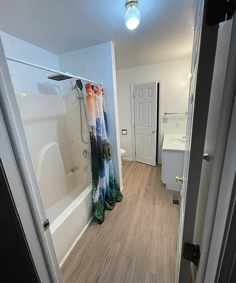 Walk thru bathroom with delux shower head