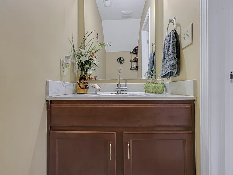 5259 Tanglewood Ln — Photo 15