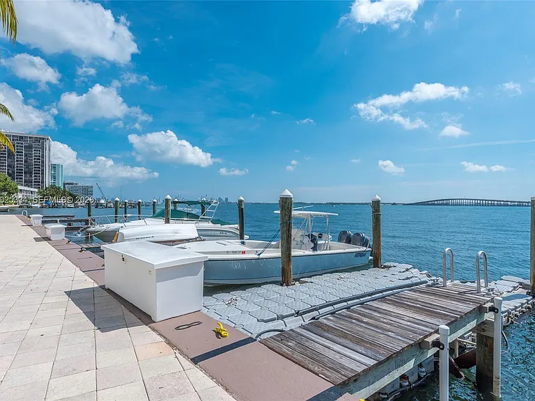 2101 Brickell Ave #1104 — Photo 17