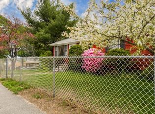 3 Raymond St, Worcester, MA 01607