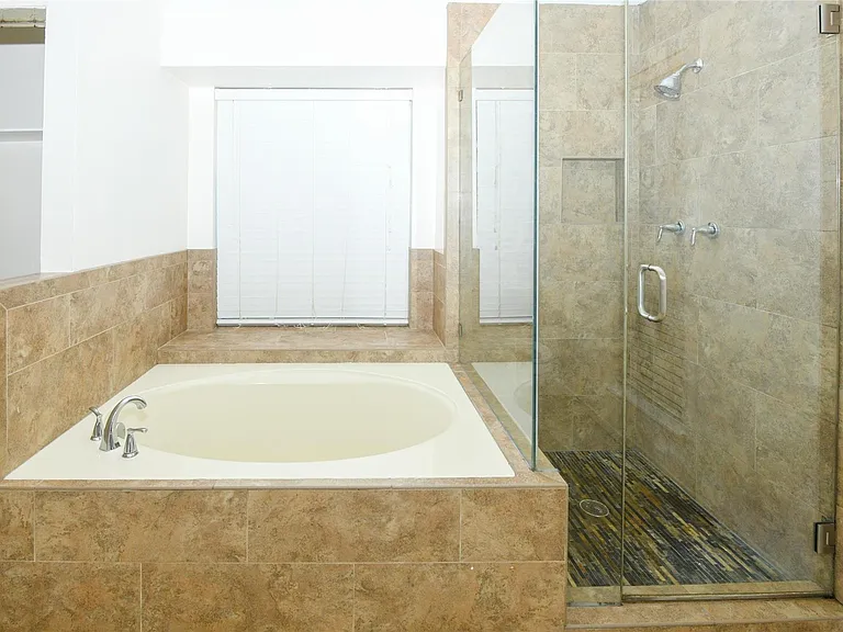 14819 Chetland Place Dr — Photo 11