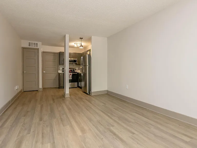 Sunrise Apartments — Photo 9