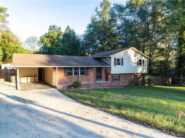 5 Tennessee Ave, Phenix City, AL 36869