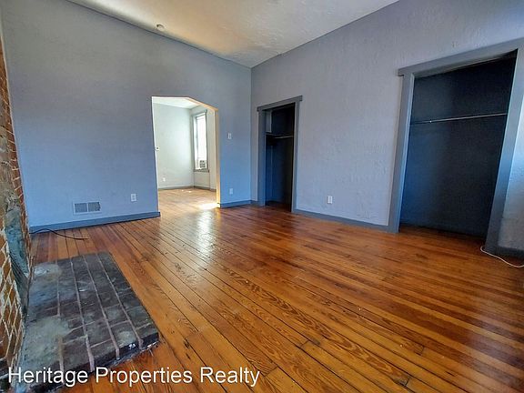 2nd image of 3322 Iowa Ave #2