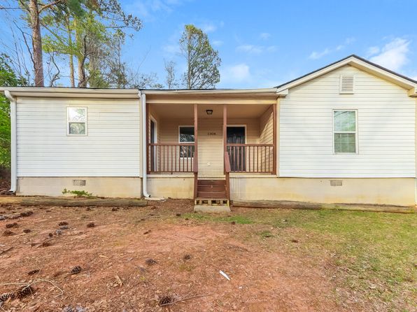 1308 Greenbriar Dr