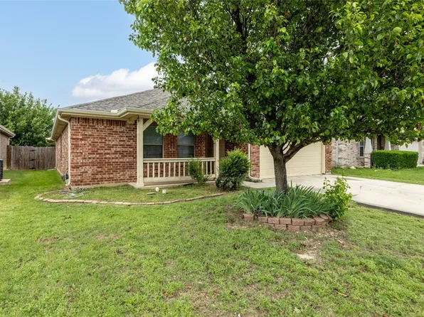 6036 Blazing Star Dr, Fort Worth, TX 76179