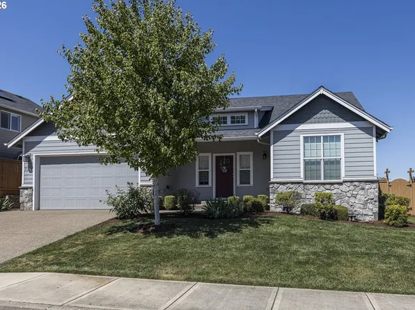 781 E McKinley St, Carlton, OR 97111