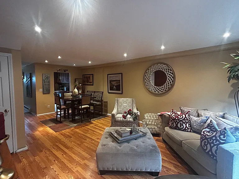 150 Glenwood Ave #E5 — Photo 7