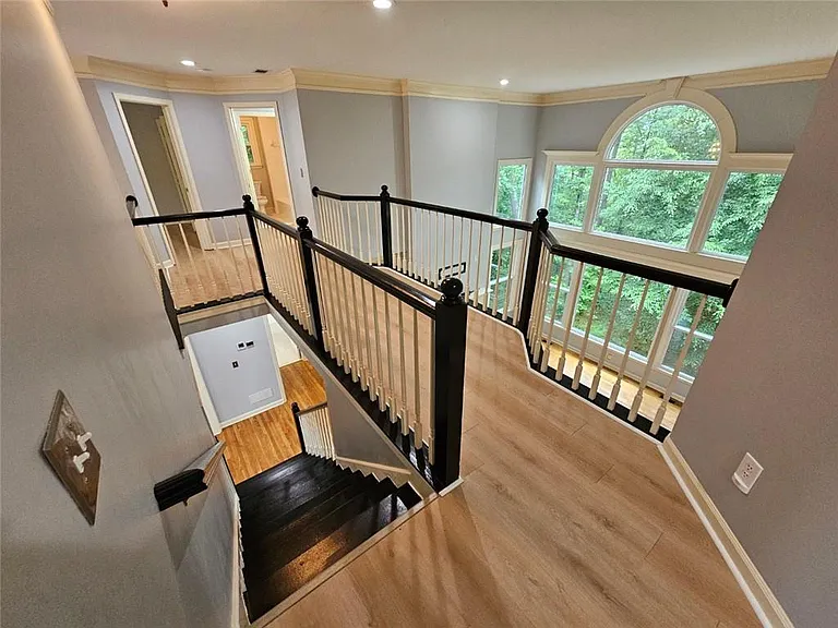 430 Eastbourne Way — Photo 18