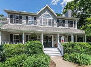 21 Drake Ln, White Plains, NY 10607