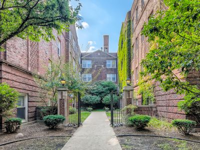 3450 N Janssen Ave APT AG, Chicago, IL, 60657