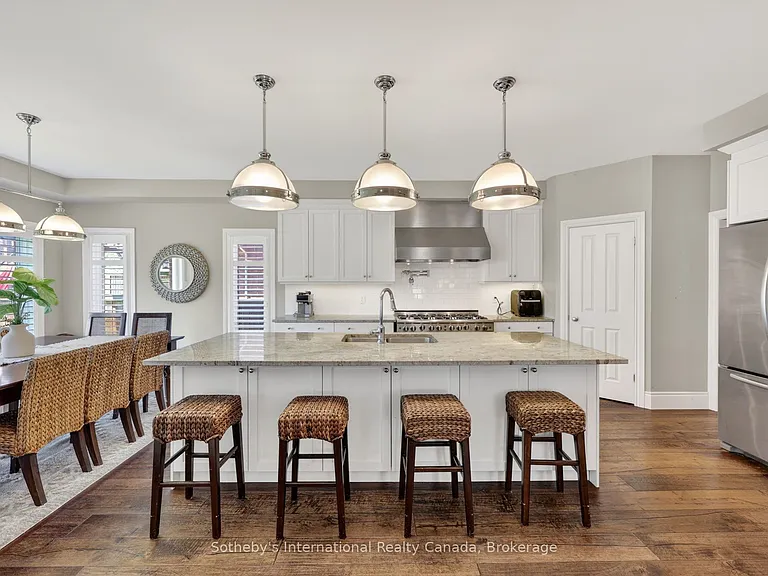 36 Kayla Cres — Photo 8